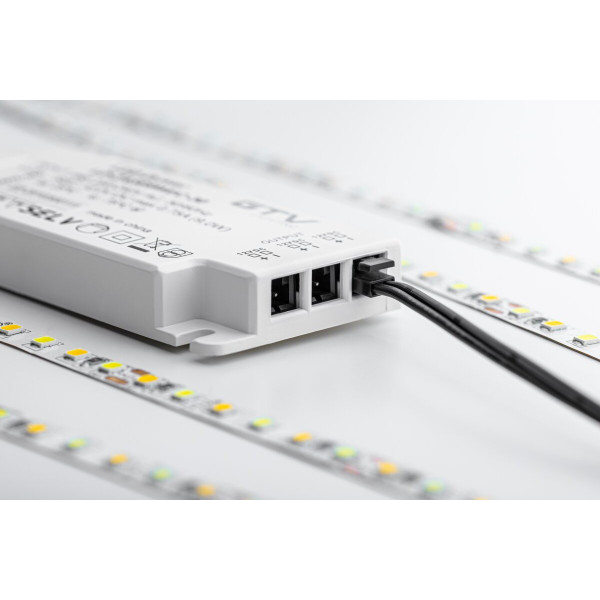 Трансформатор GTV SLIM EASY CLICK 12V 15W з проводом і miniAMP